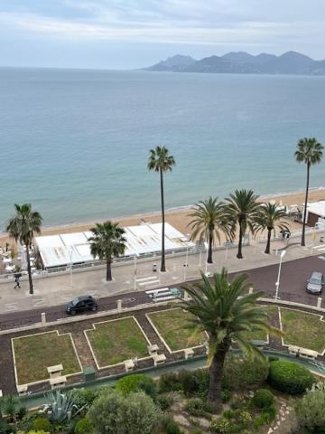 Jane De Cannes Kültér fotó